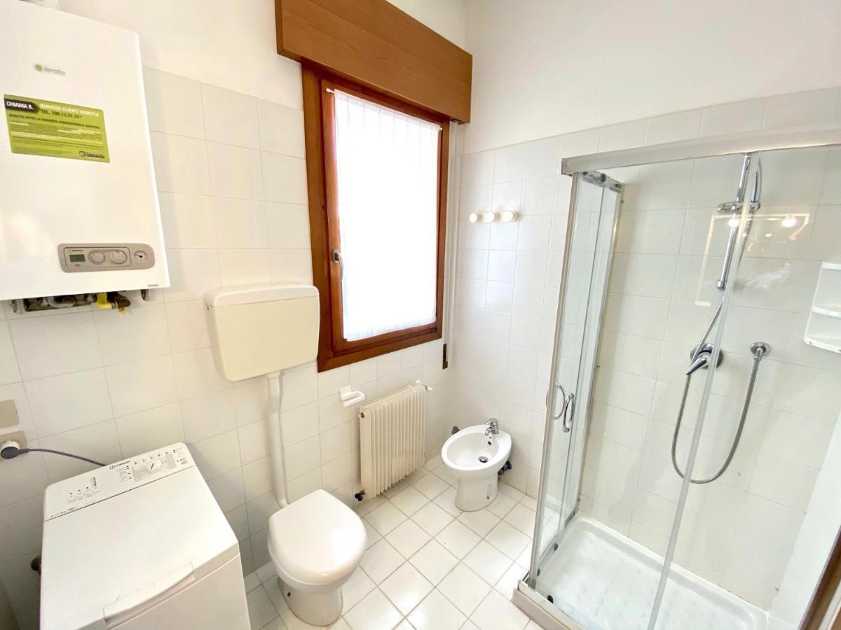 Villa Santin Carraro Immobiliare - Family Apartments Лидо ди Йезоло Екстериор снимка